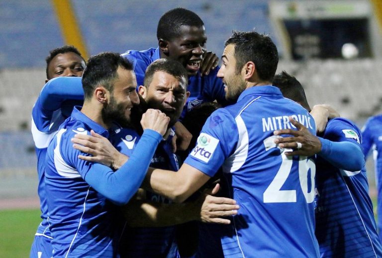 Με γεμάτες τις τσέπες… Με γεμάτες τις τσέπες…