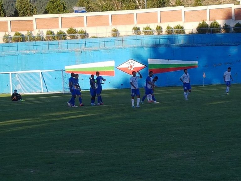 Το κάρφωσε ο Καλό