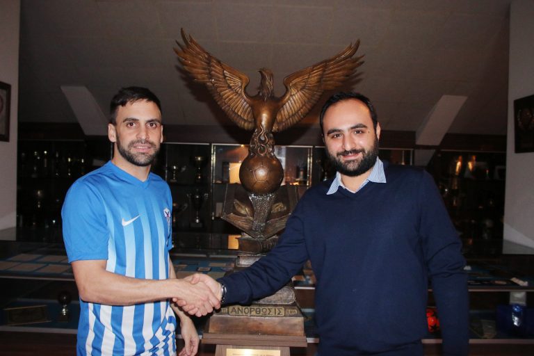 «Να σέβονται περισσότερο το όνομα και το σήμα της ομάδας τους…»