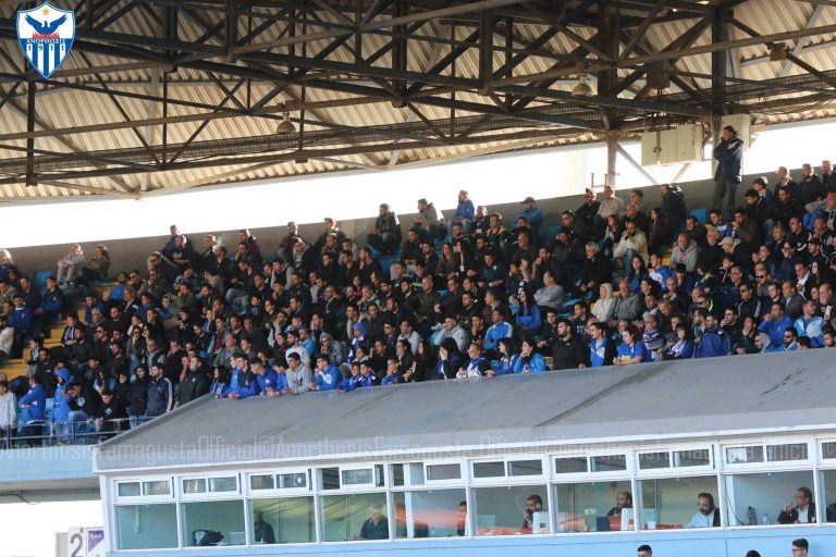 Στα 12 ευρώ Στα 12 ευρώ