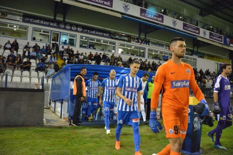 Συνοδεία ποδοσφαιριστών Συνοδεία ποδοσφαιριστών