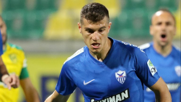 Επιστροφή για Κωστάκη Επιστροφή για Κωστάκη