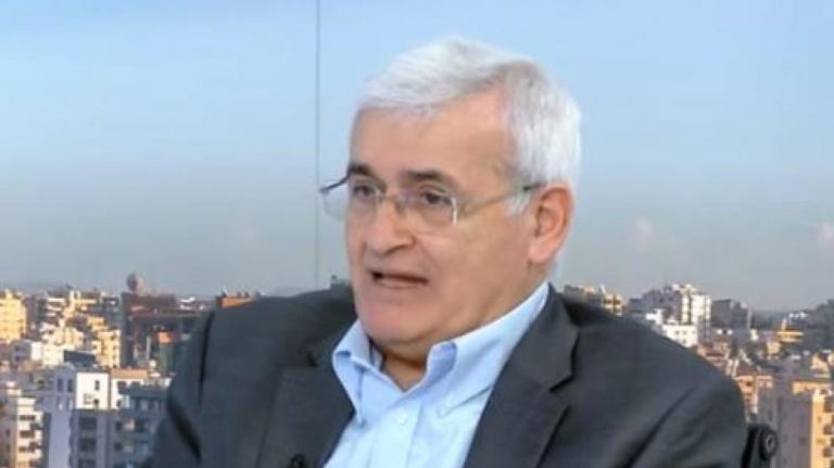 Επιτέλους παραιτήθηκε! Επιτέλους παραιτήθηκε!