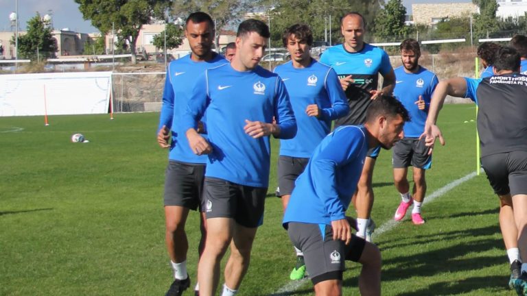 Βίντεο και κλικς από την προπόνηση