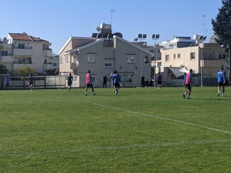 Ανεβάζουν ρυθμούς οι τρεις