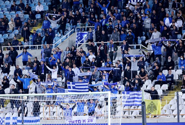 Ευχαρίστησαν τους 1000 (βίντεο) Ευχαρίστησαν τους 1000 (βίντεο)