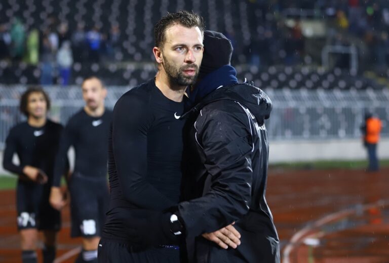 Χάνει Άρη ή ΑΠΟΕΛ Χάνει Άρη ή ΑΠΟΕΛ