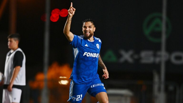 Η νέα ομάδα του Αντονίν