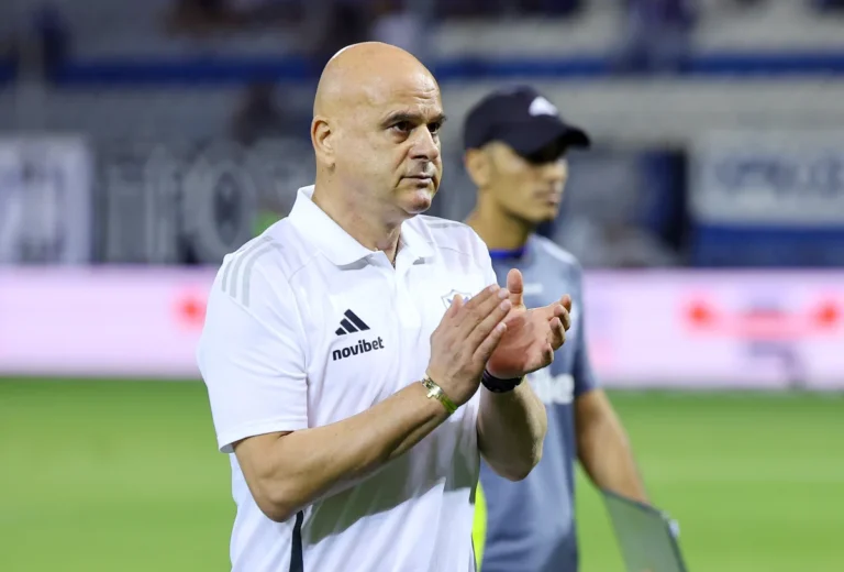 Με μία αλλαγή (Η εντεκάδα)